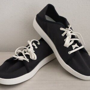 NWOT Olukai Pehuea Li Black/Sand Sneaker - Size 8